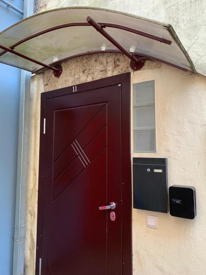 Old Studio Apartment Vilnius Bagian luar foto